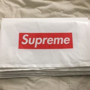 Supreme bags